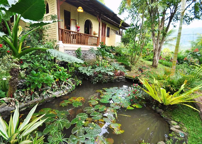 Holiday park Puri Lumbung Restaurant &