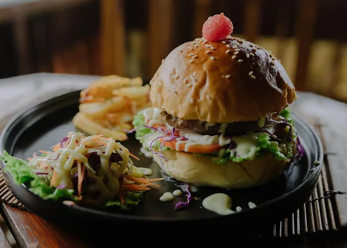 Puri Lumbung Restaurant & Holiday park Munduk (Bali)