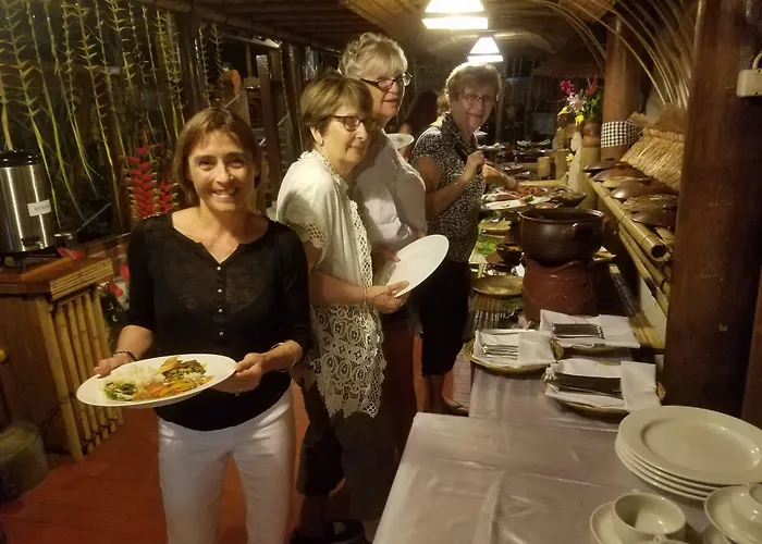 Puri Lumbung Restaurant & Munduk (Bali)