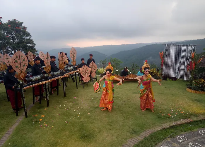 Holiday park Puri Lumbung Restaurant &