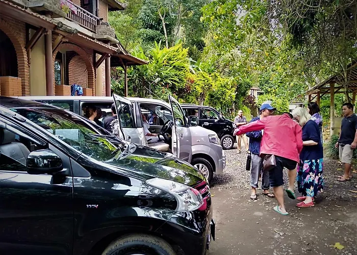 Puri Lumbung Restaurant & Holiday park 2*
